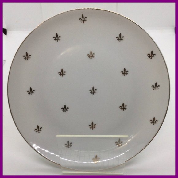 Fluer De Lis Plate - Picture 2 of 5